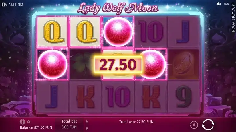 Lady Wolf Moon slot screenshot 4