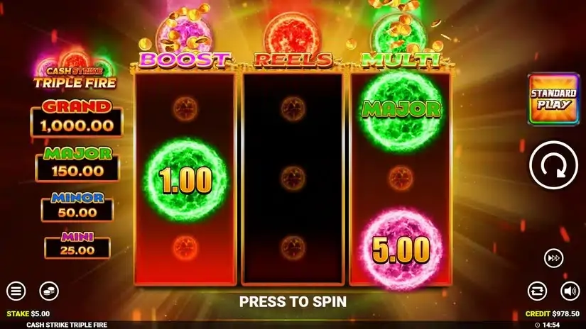 Cash Strike Triple Fire slot screenshot 4