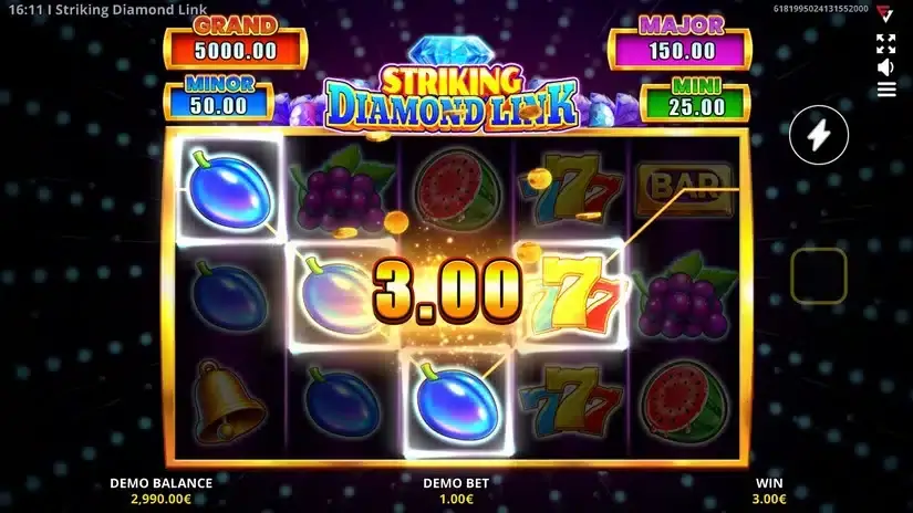 Striking Diamond: Running Wins slot screenshot 2
