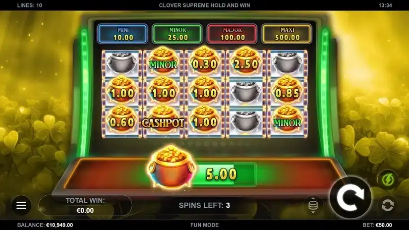 Clover Supreme Hold and Win slot screenshot 5