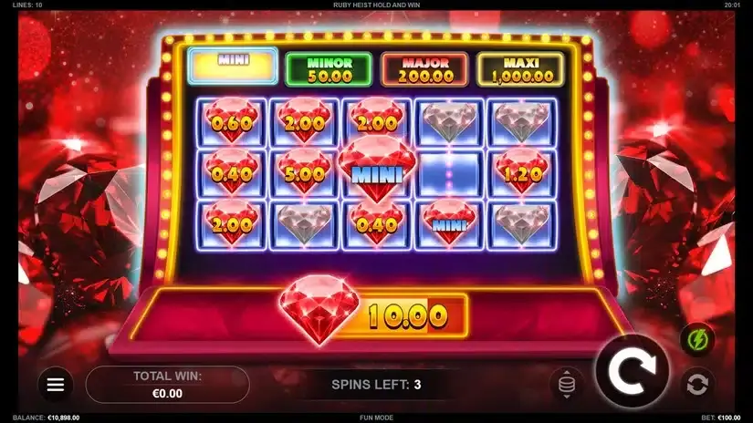 Ruby Heist Hold and Win slot screenshot 4