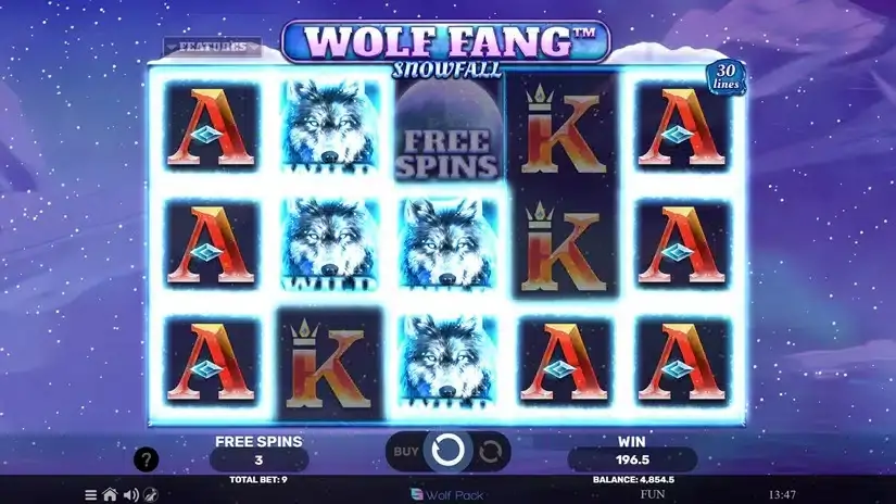 Wolf Fang Snowfall slot screenshot 4