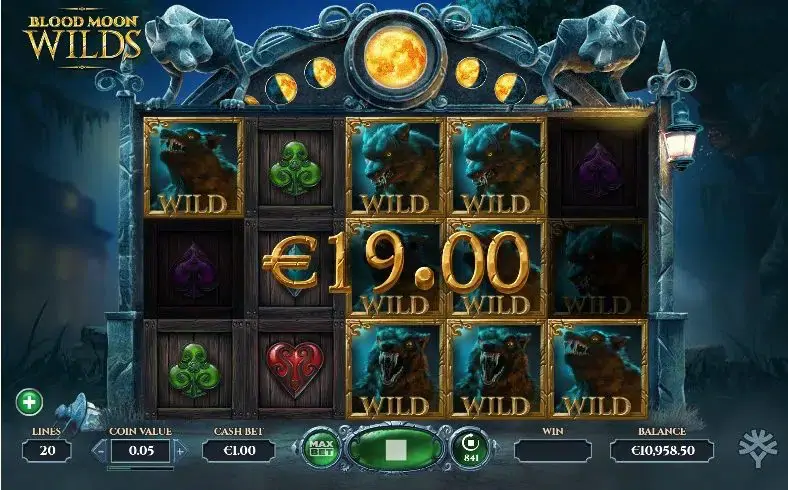 Blood Moon Wilds slot screenshot 3